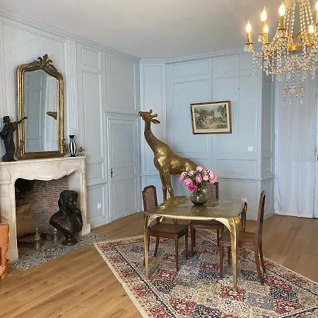 Bed and Breakfast La Chambre Bleue Du Chateau De Lescours A Saint-Emilion Saint-Sulpice-de-Faleyrens
