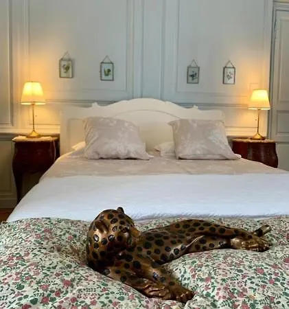 La Chambre Bleue Du Chateau De Lescours A Saint-Emilion * Saint-Sulpice-de-Faleyrens