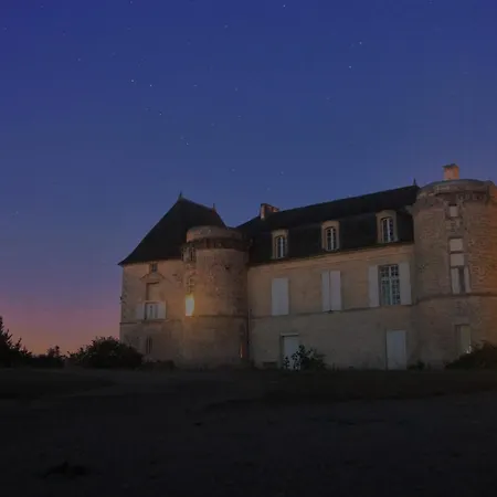 Bed and Breakfast La Chambre Bleue Du Chateau De Lescours A Saint-Emilion Saint-Sulpice-de-Faleyrens